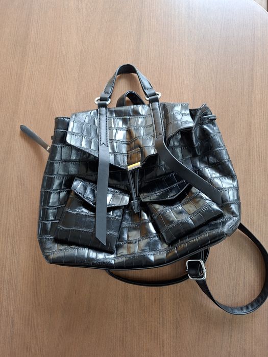 Дамска раница естествена кожа