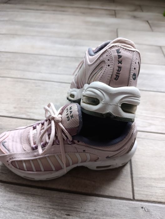 Маратонки Nike air max