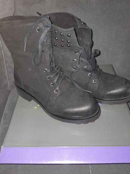 Продам зимние ботинки