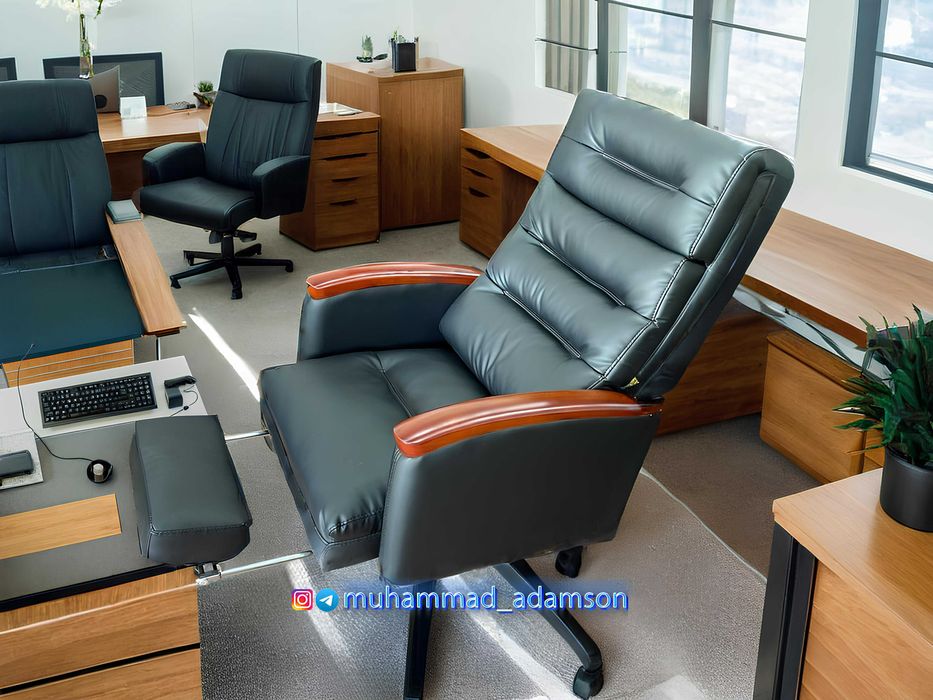 Кресло руководительское Hyper доставка бесплатная, гарантия, качество