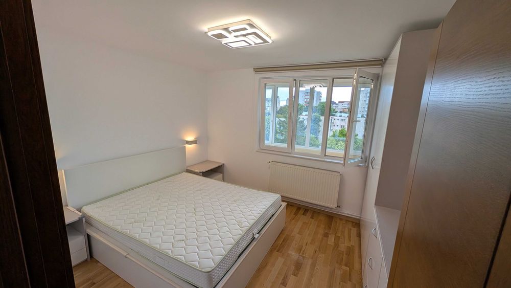 Se inchiriaza apartament 3 camere decomandat centru Bobalna