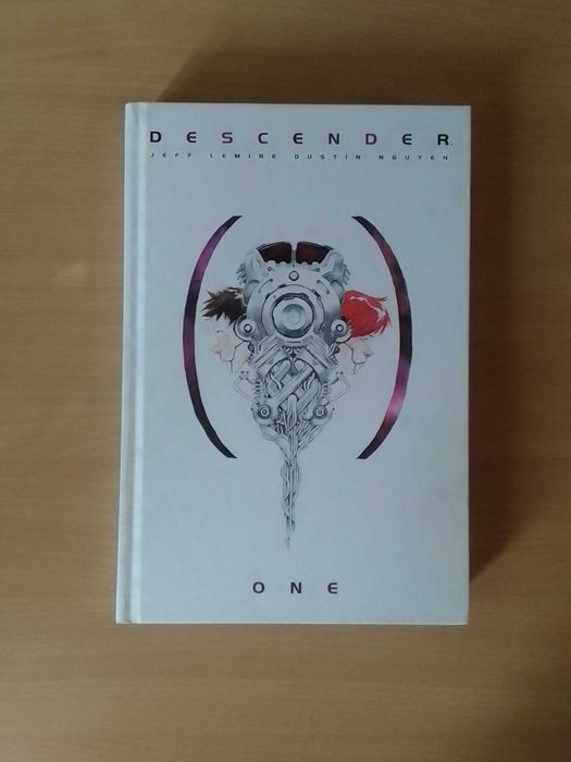 Комикси  - Aliens, The Metabaron, Descender, Knights of Sidonia