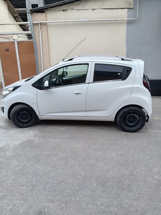 Автомобиль спарк АТ 2020