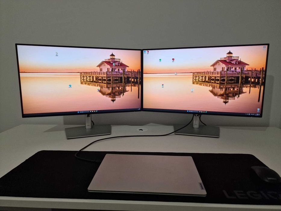 Vand/schimb 2 monitoare Dell UltraSharp 27", DisplayPort, USB-C, Hub
