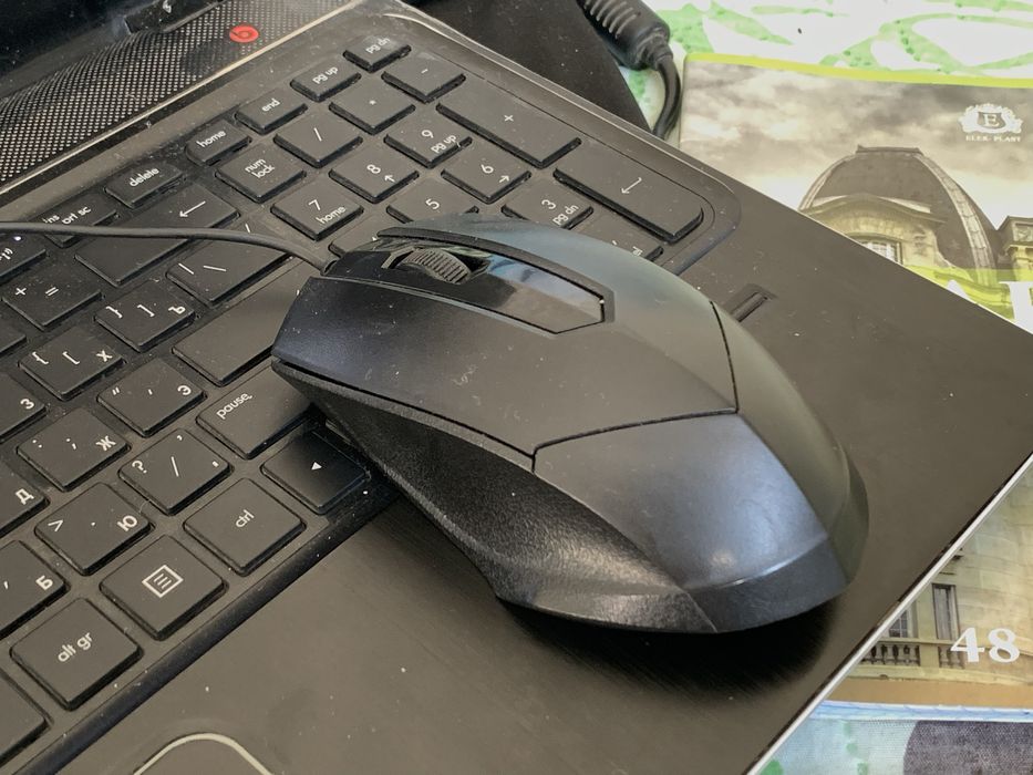 Ноутбук HP ENVY M6