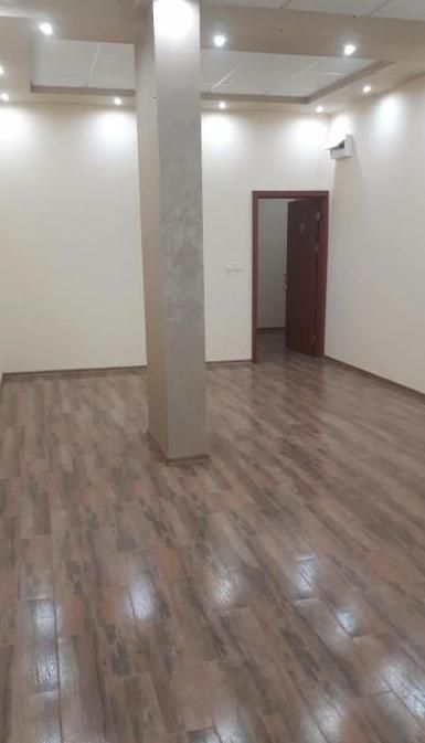 Магазин под наем в Център