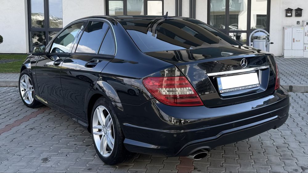 Mercedes C200 2.2 D 140 CP 2014 E5 Facelift Pachet AMG Manual 6+1 Trepte Pret 5.450 € Neg