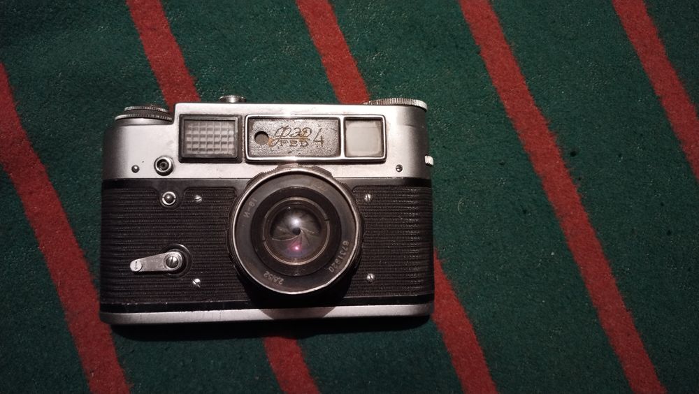 Продам советский фотоаппарат FED 4