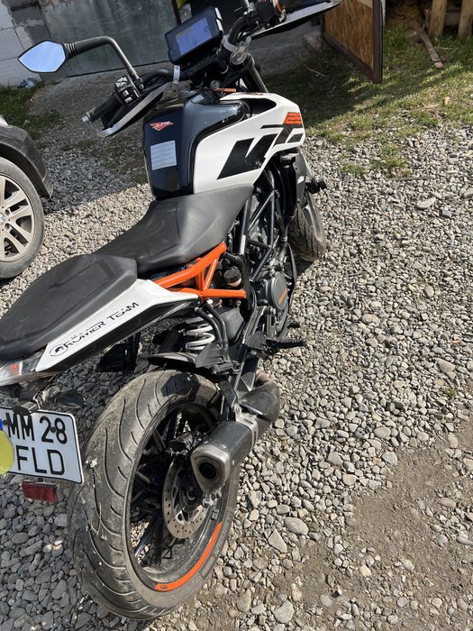 Ktm duke 125 -A1