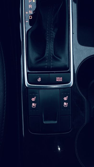 Продам KIA OPTIMA 2017