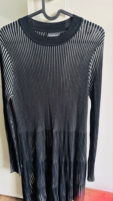 Нова Рокля Desiqual