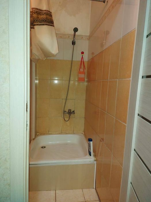 Продам 1-х комнату в общаге