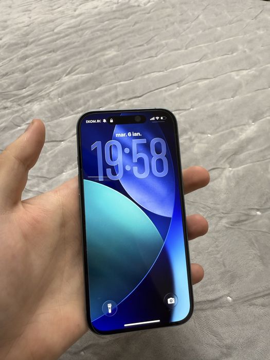 Vand sau schimb iPhone 16 94 baterie