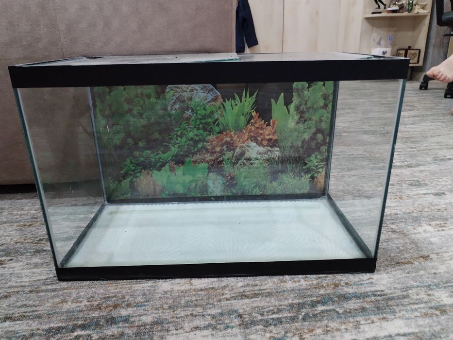 Продам аквариум на 40л