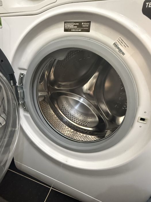 Стиральная машина Hotpoint Ariston