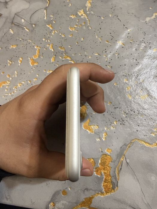 iPhone 7 pamet 128gb