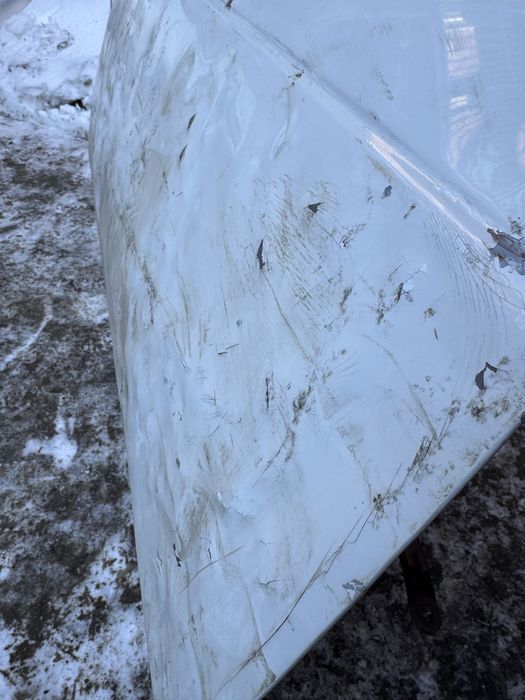 Продам дверь от приоры 2 с дефектами