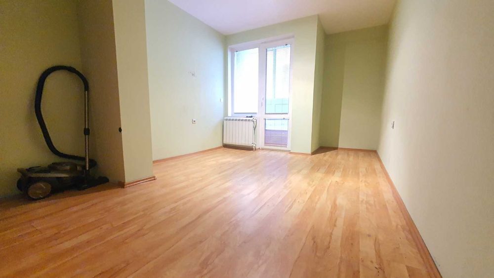 Продава се Тристаен апартамент в Русе, Център - 123 кв.м за 1301 €/кв.м - Снимка #2