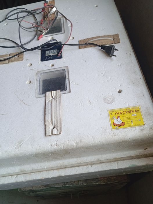 Продам инкубатор