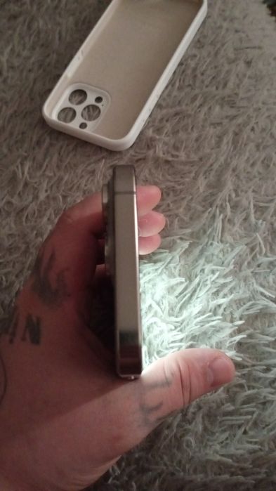 Продам Айфон 15 про мах