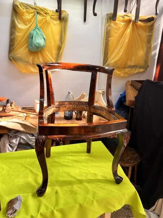 Restaurare, Mobila inchelait  Lustruit Tapitat