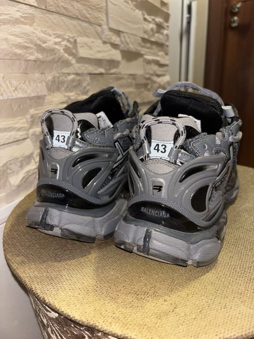 Balenciaga runners