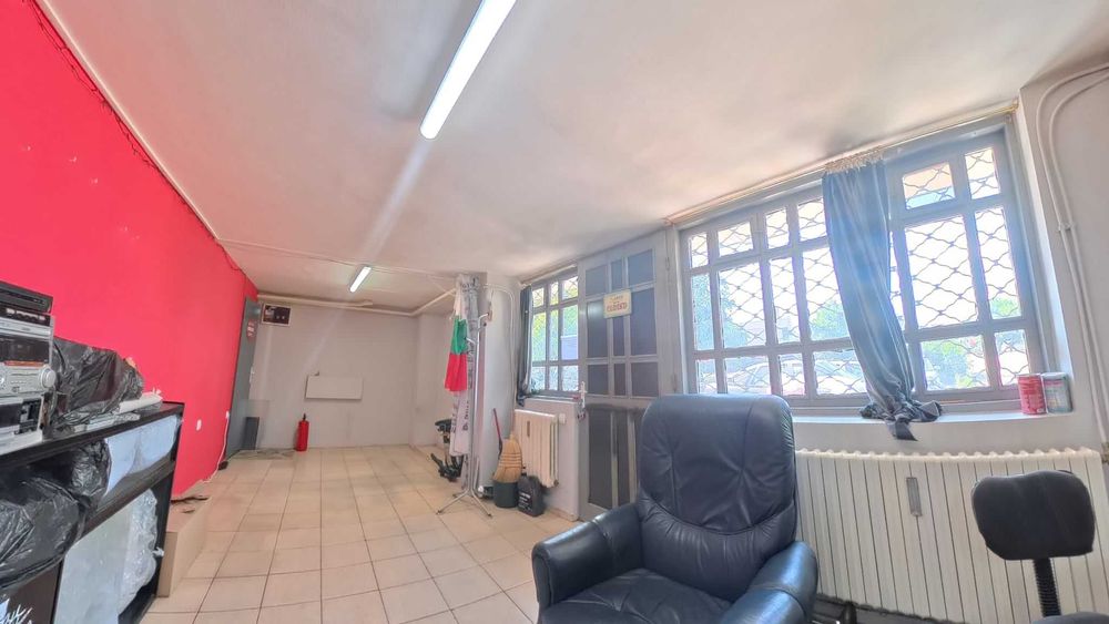 Продава се Магазин в Разград, Бели Лом - 32 кв.м за 1514 €/кв.м - Снимка #2