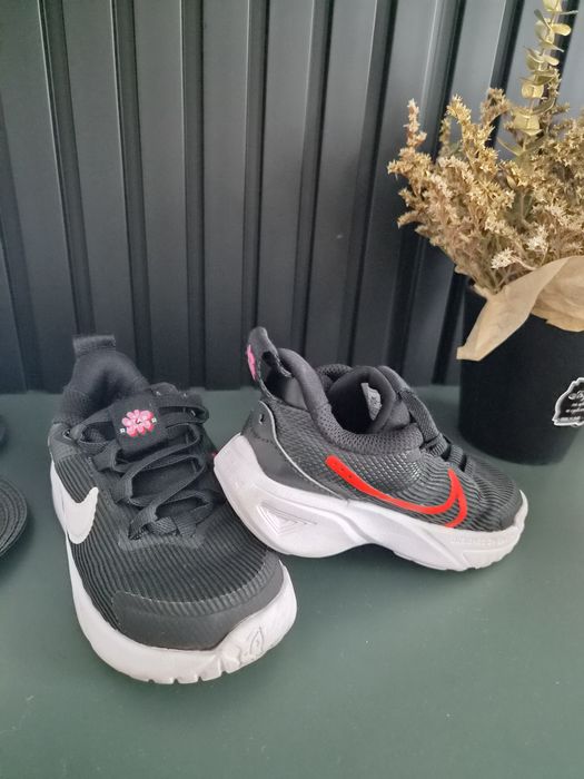 Детски маратонки на Nike