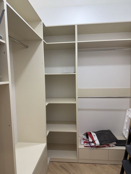 Продается 3 комнатная с ремонтом