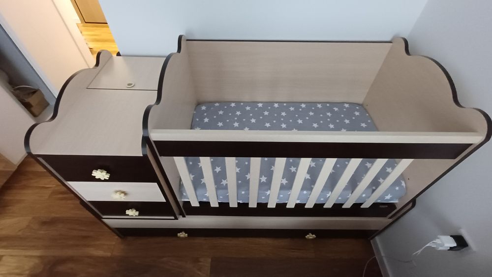 Кошара 3 в 1 с люлеещ механизъм /2 матрака /