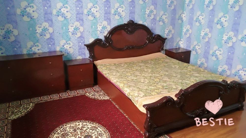 Yotoqxona mebeli komplekt — krovat, katta shkaf, 2 tumba, komod