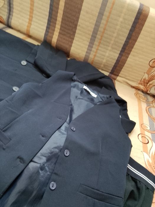 Продам школьную форму буу