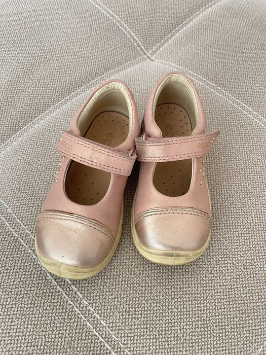 Туфли для девочки