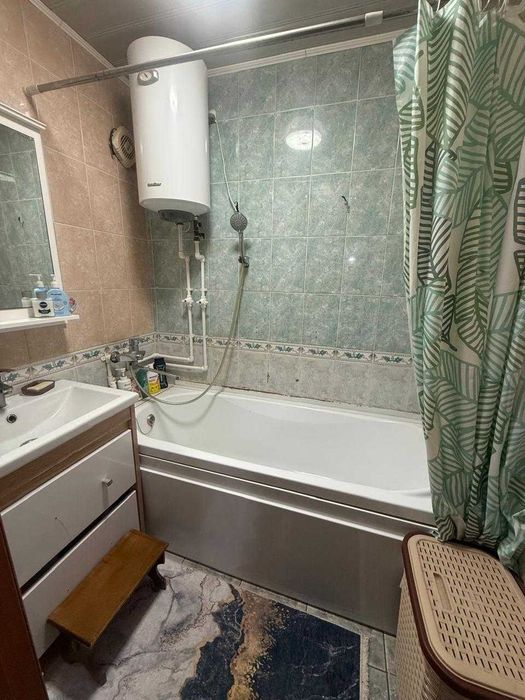 Продам 3 комн на Востоке 5 Мамраева