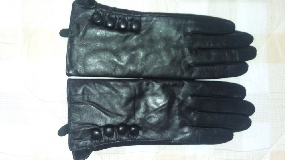 Кожанные перчатки