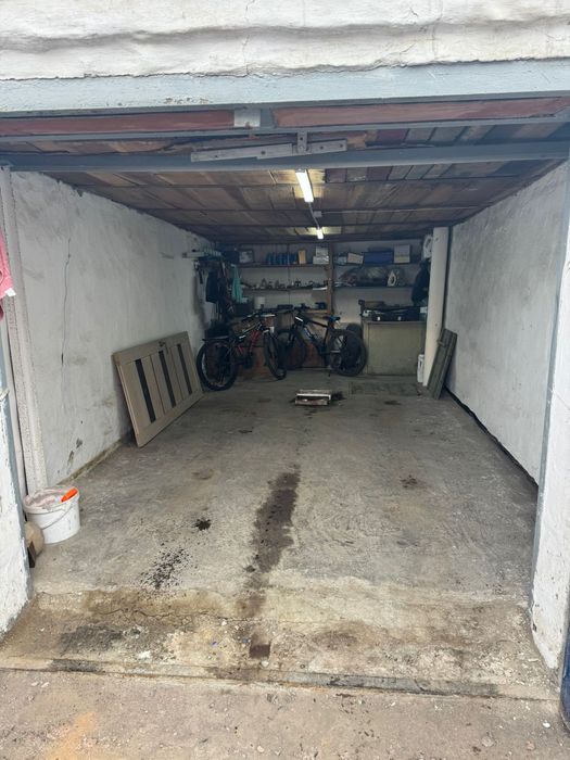 Продам гараж на 2 мкр