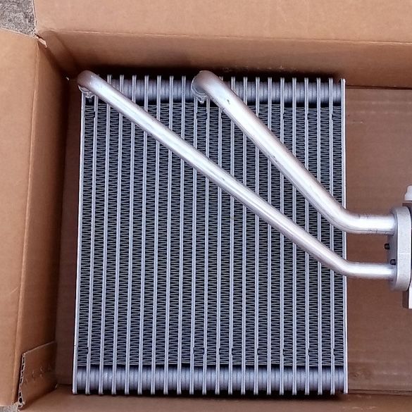 Испаритель кондиционера Жентра (Лачетти)