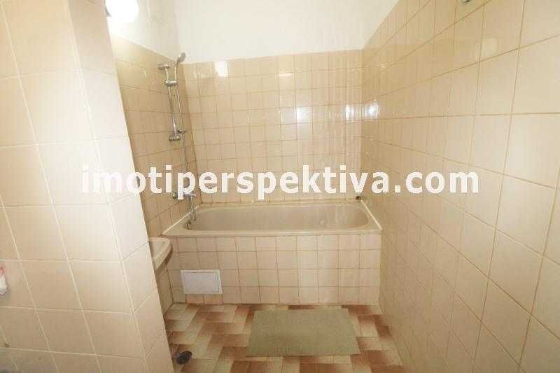 Продава се Тристаен апартамент в Пловдив, Център - 100 кв.м за 1900 €/кв.м - Снимка #10