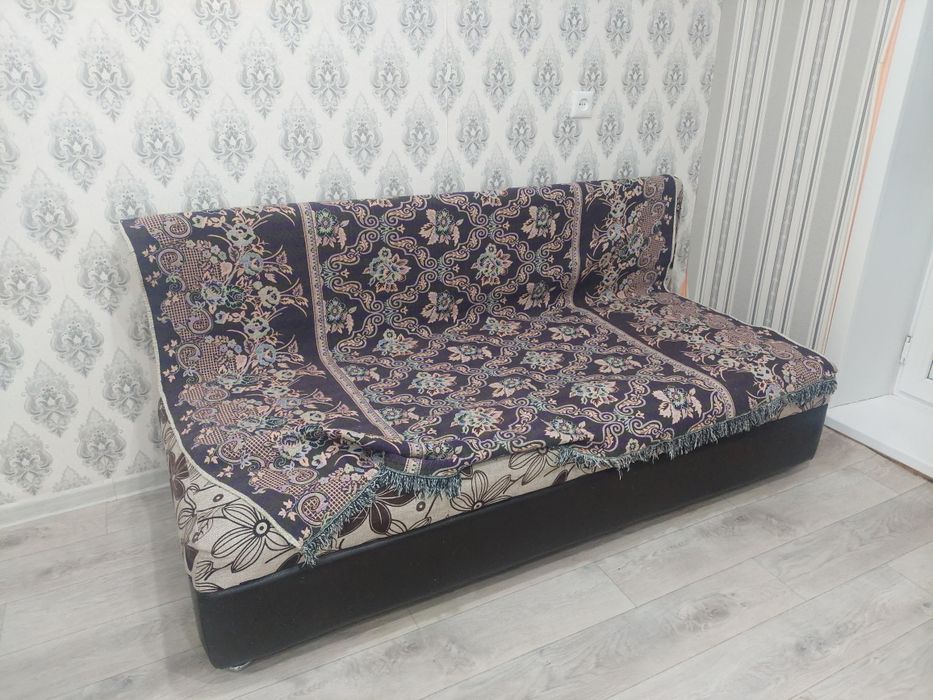 Продам 4 девана за 10 000тг. самовывоз