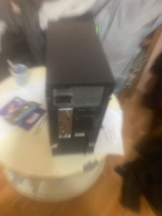 Vând sistem desktop 8giga ram 512 giga hdd