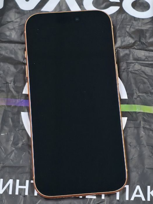 НЕАКТИВИРАН 256GB iPhone 17 Pro Vivacom Гаранция 2028г. Orange / Оранжев