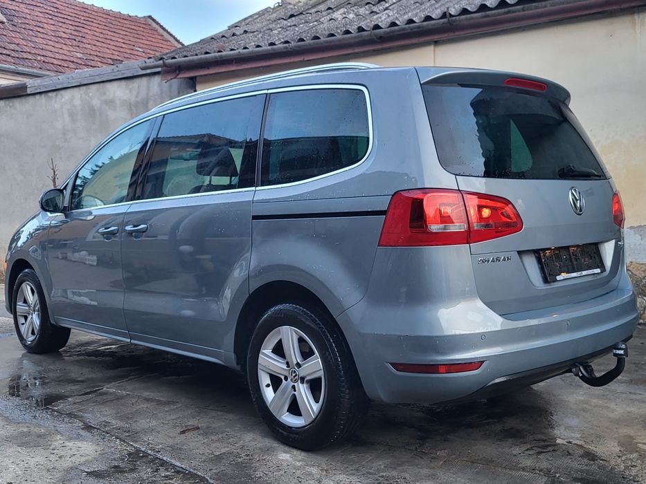 Sharan Anul 2011 Euro 5 Led Xenon 140cp Carlig Incalzire scaune Comenz