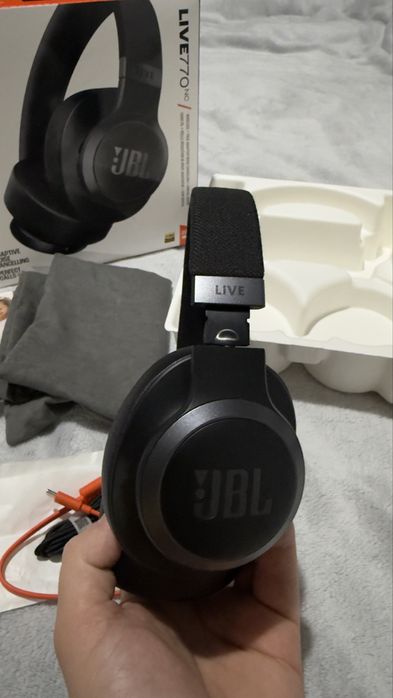 Casti noi JBL  Live 770nc