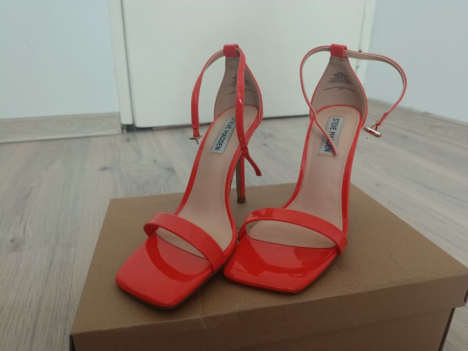 Steve Madden Сандал на ток токчета