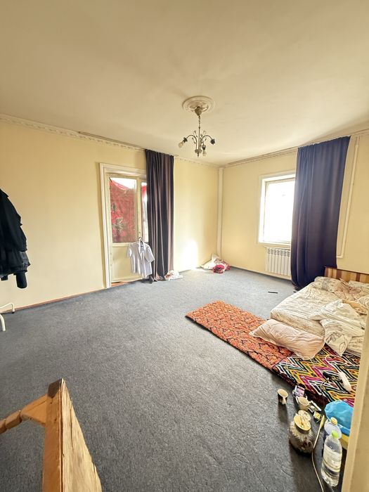 Срочно сотилади 1 хона 6 этаж 9 этажли домда, Микрараён Арка кирганда