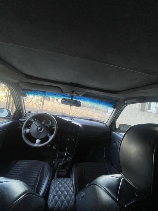 Nexia 2 1.6 sotiladi variantga ham gaplwamZ