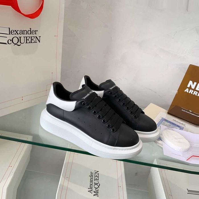 #DOAR 379,99# Alexander McQUEEN Sneakers Black White Editie Limitata