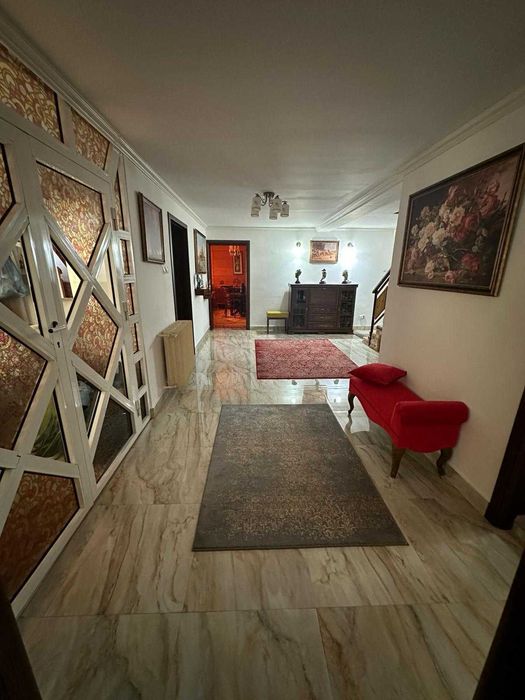 Vand casa Orasul de Jos, zona linistita, acces usor