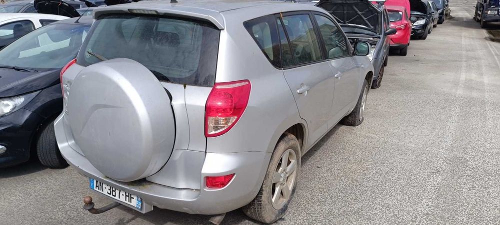 Toyota Rav-4 2.2D4D 2006-2011г. на части