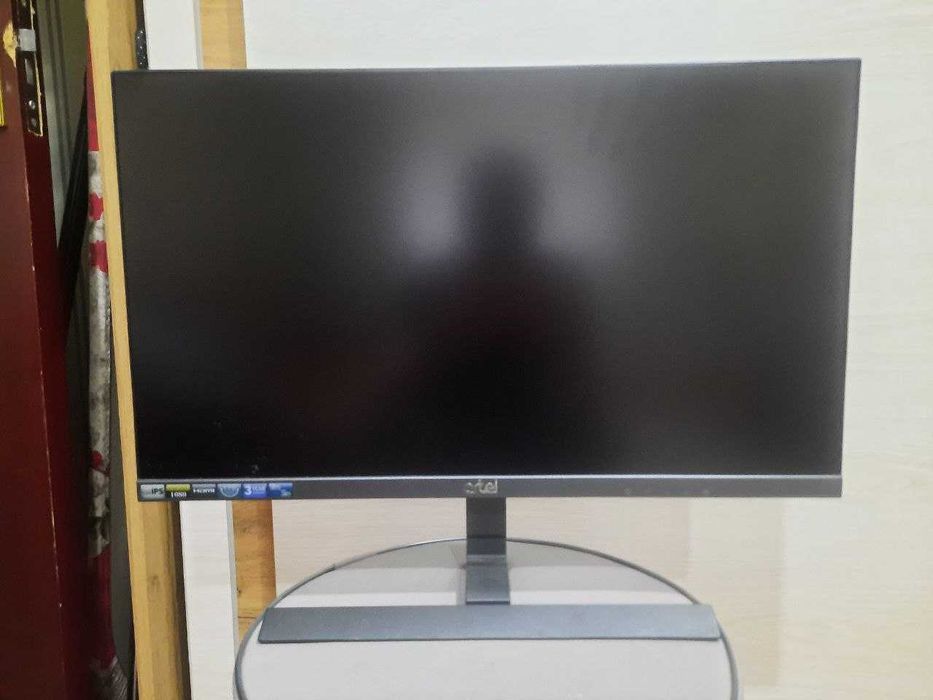 Монитор Artel 24